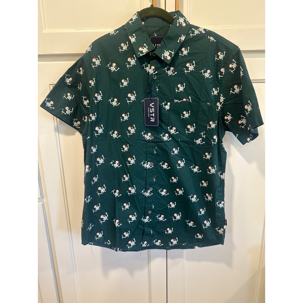 VSTR Men Christmas Skeleton Santa Hat holiday Button Down Shirt Green Medium NWT